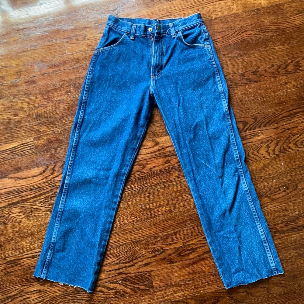High waisted vintage jeans!